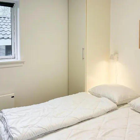 3 Bedroom Pet Friendly In Dannemare