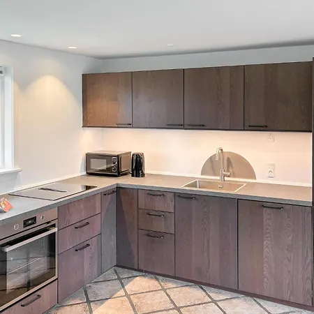 3 Bedroom Pet Friendly In 펜션 *